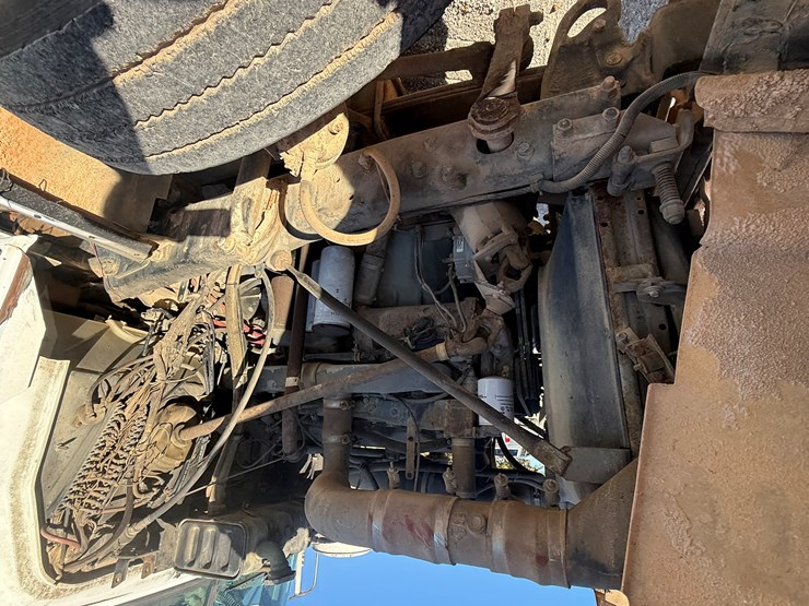 mack-r686st-image-22