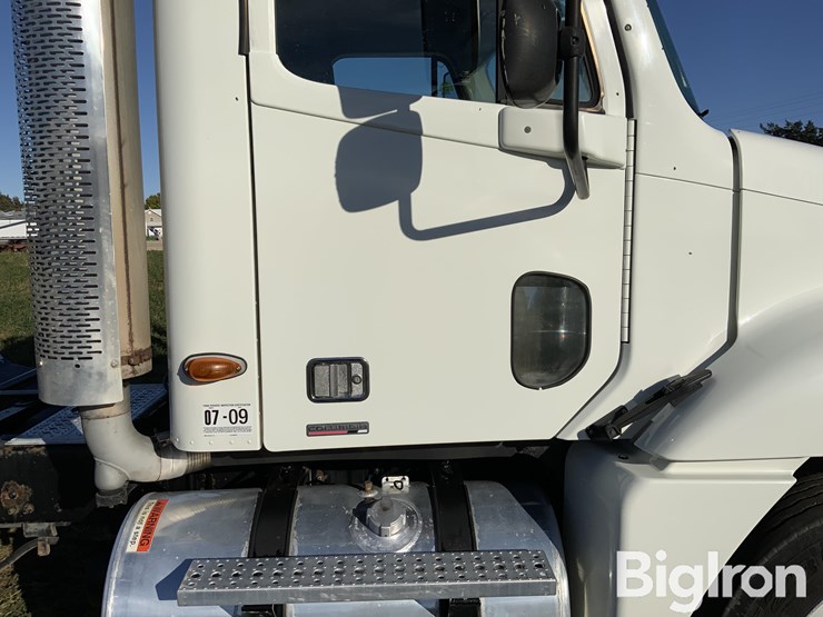 2004-freightliner-columbia-t/a-truck-trailer-image-18