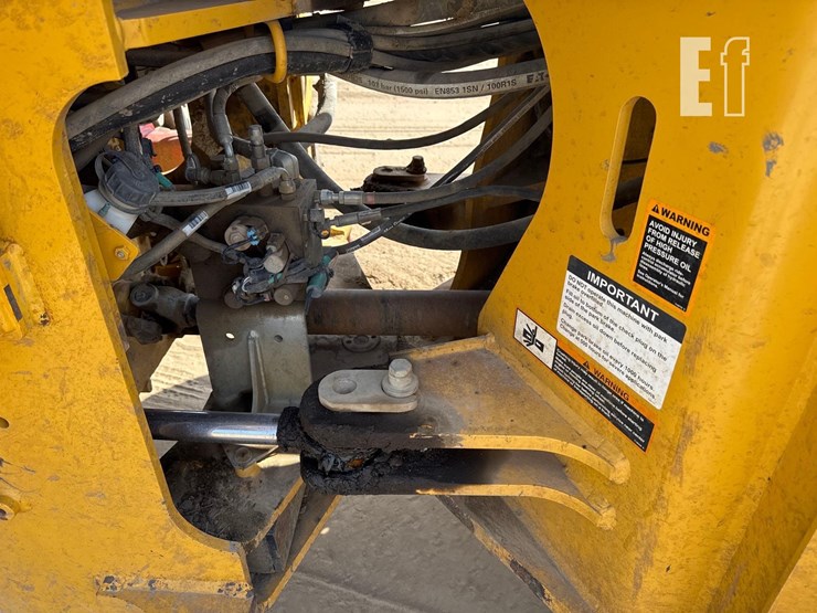 2017-deere-544kii-image-19