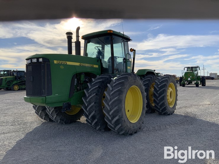 john-deere-9200-image-1