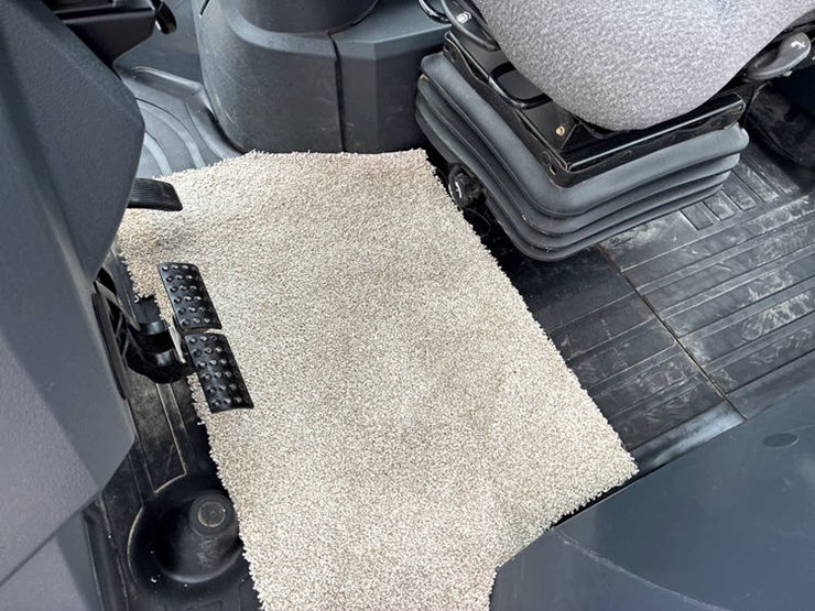 2018-john-deere-2018-image-73