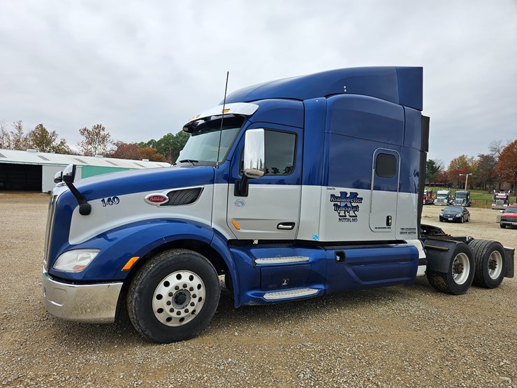 peterbilt-579-image-4