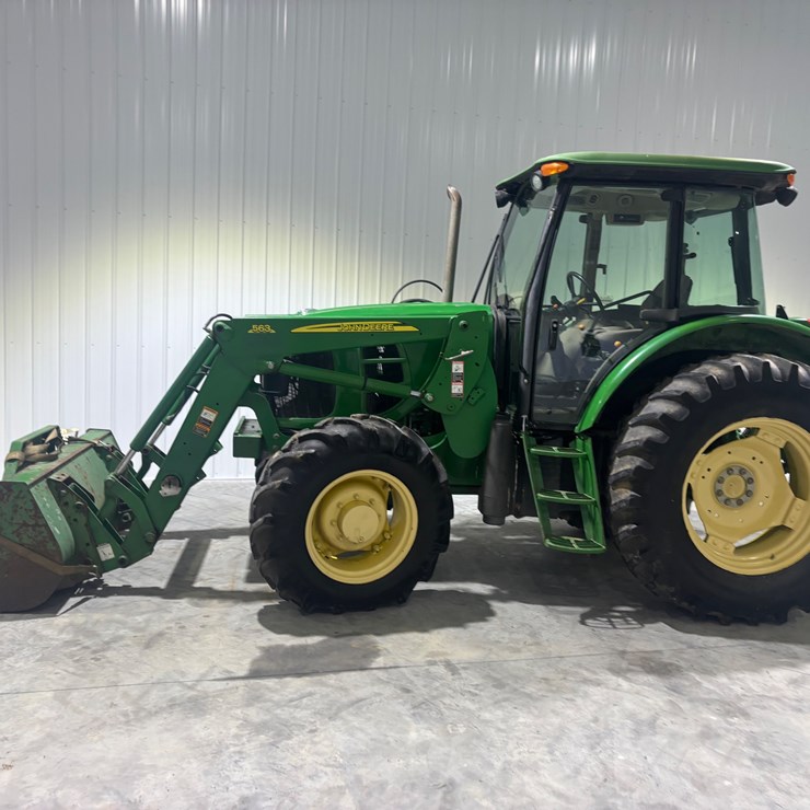 JOHN DEERE 6115D