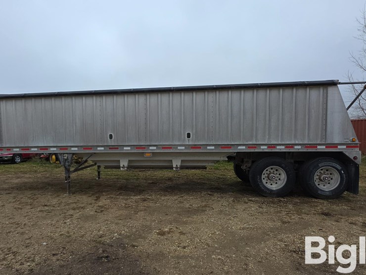 neville-trailer-image-8