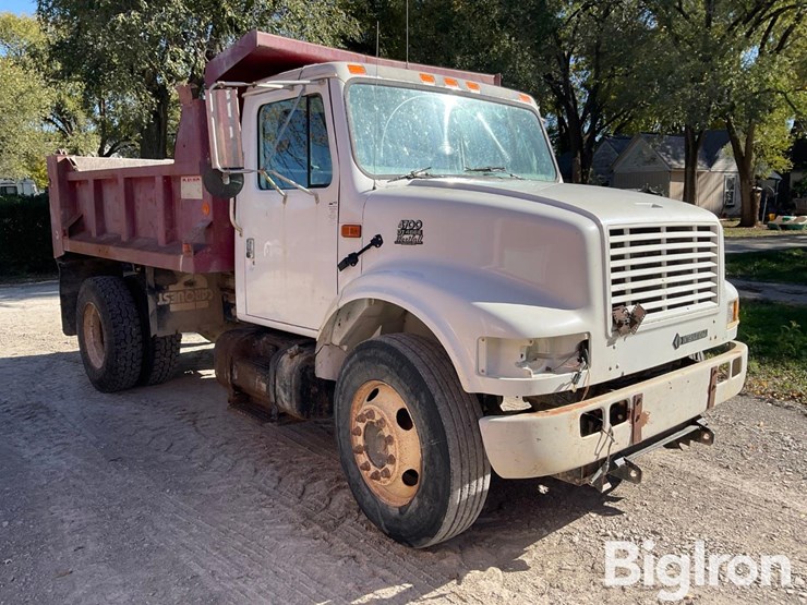 international-4700-image-3