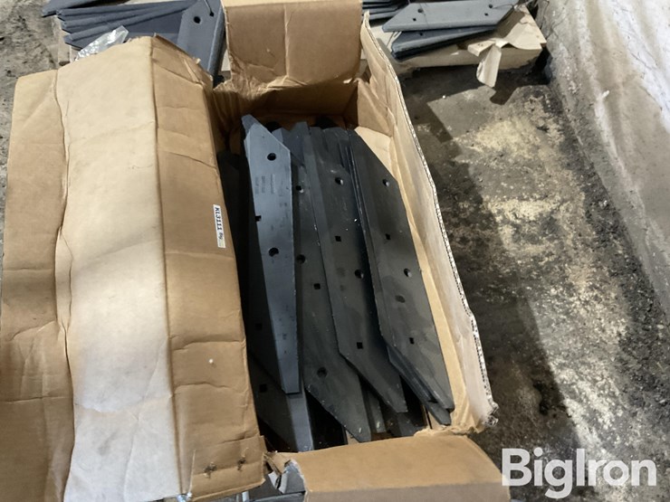 wearparts-9904f1399-hiniker-cultivator-blades-image-6