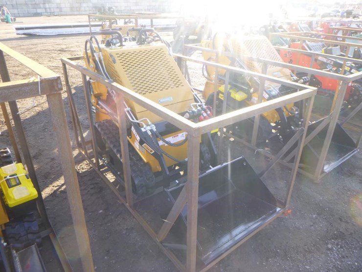 2025-agt-mx-mrt14-skid-steer-track-loader-image-2