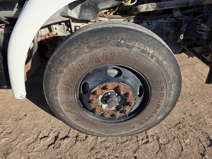 2003-sterling-lt9500-image-13