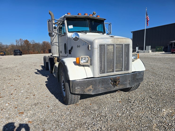 peterbilt-357-image-51