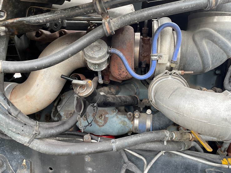 #1043-•-2009-freightliner-semi-(wi-title-in-delay)-image-76