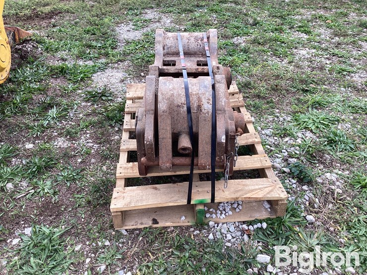 komatsu-pc200-image-4