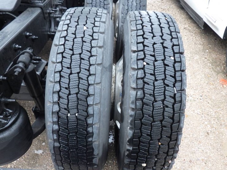 freightliner-cascadia-125-image-7