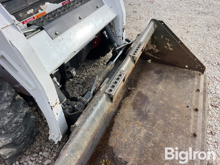 2012-bobcat-s185-image-15