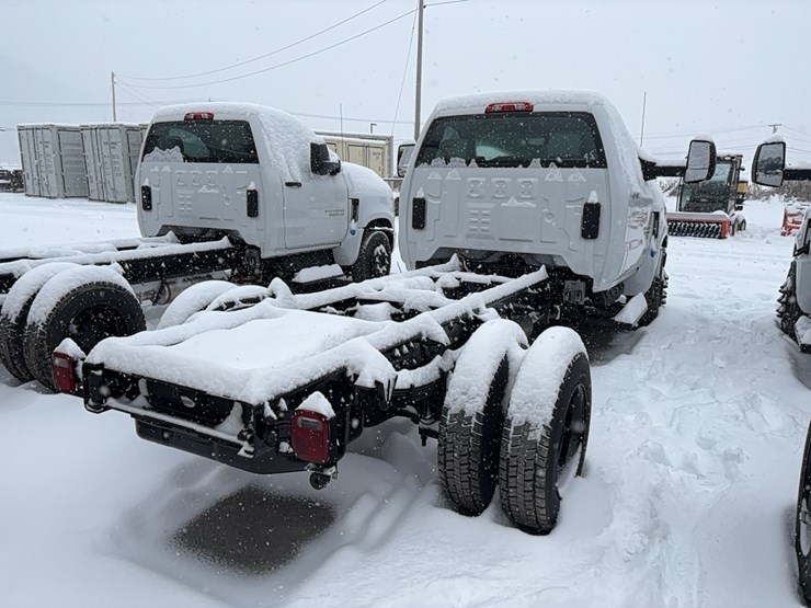 chevrolet-6500-image-6