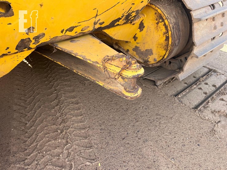 2005-komatsu-d39px-21-image-18