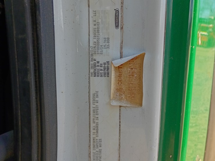 freightliner-cascadia-125-image-61