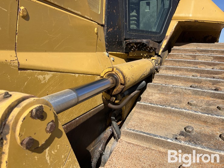 2012-caterpillar-d6n-xl-image-18