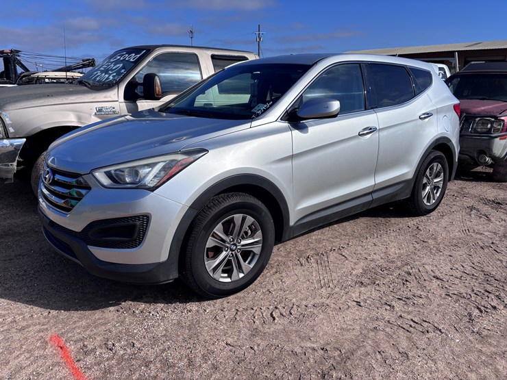 2016-hyundai-santa-fe-image-13