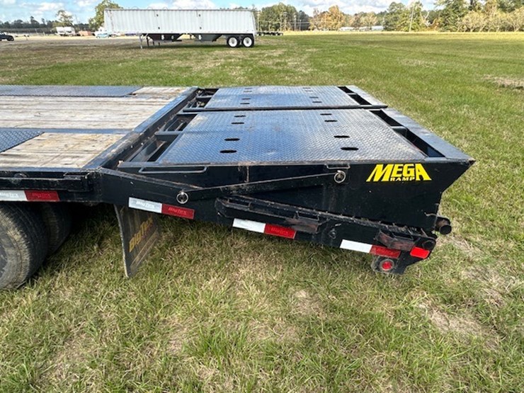 2023-big-tex-25'-gooseneck-image-6