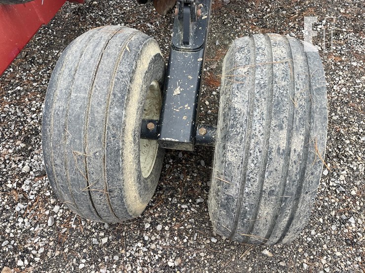 case-ih-2500-image-10