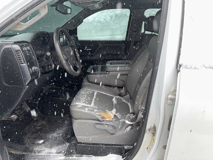 2016-chevrolet-2500hd-image-12