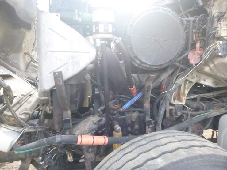 international-7600-image-17