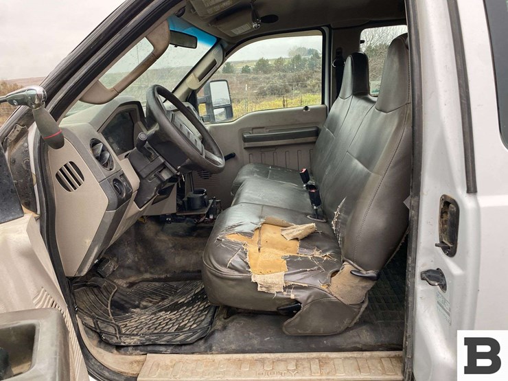 2009-ford-f350-image-24