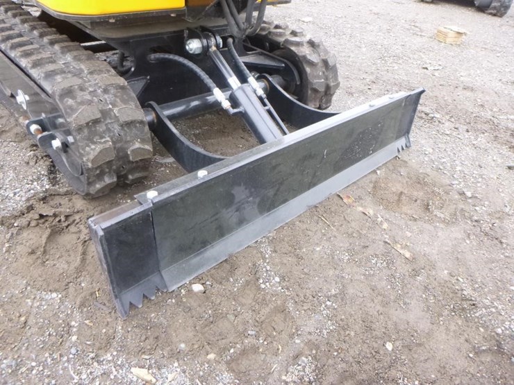 2025-vicsec-vc12-hydraulic-excavator-image-16