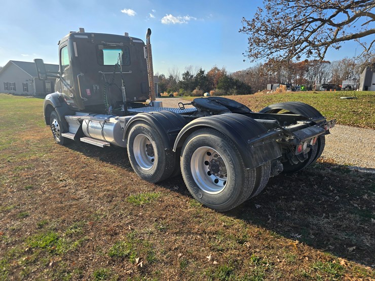 kenworth-t880-image-19