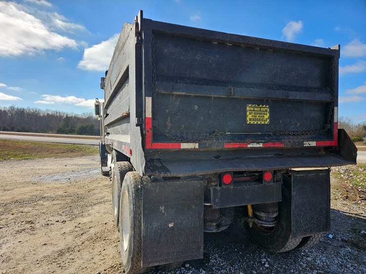 peterbilt-379-image-14