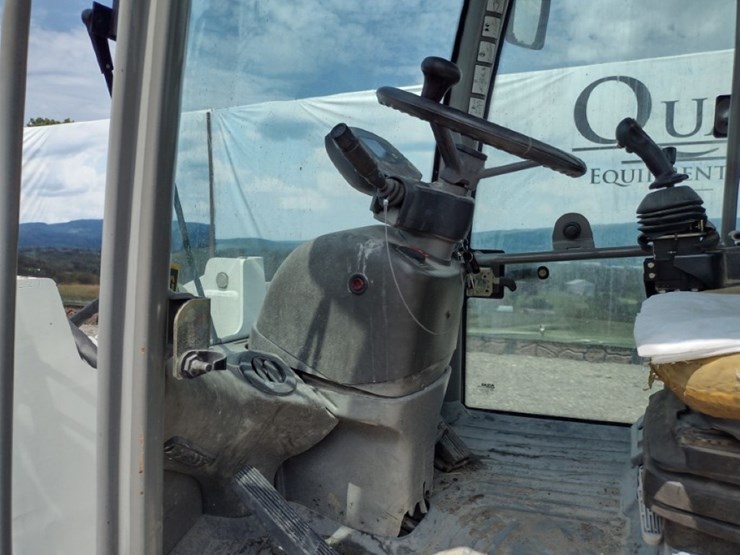 takeuchi-tw65-image-11