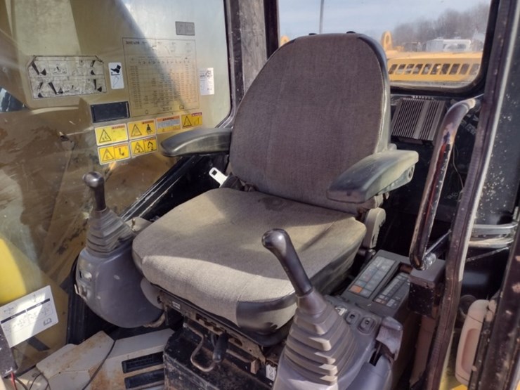 caterpillar-321c-image-15