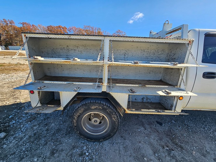 chevrolet-silverado-3500-image-64