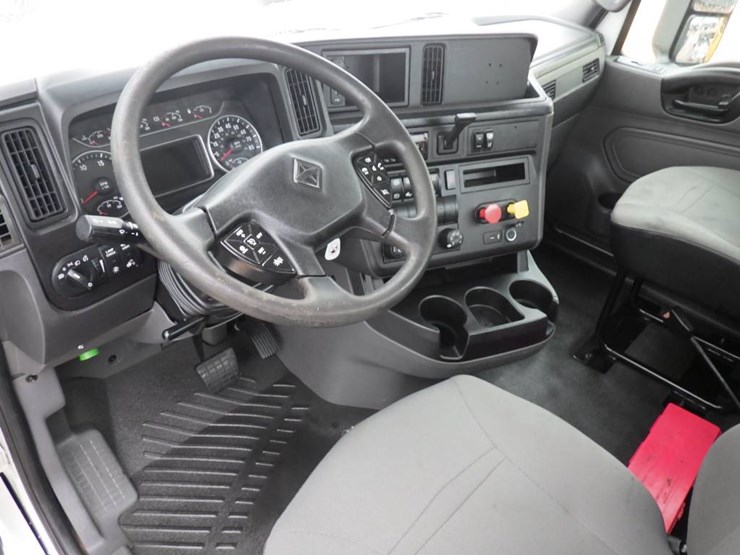 2019-international-lt-image-17