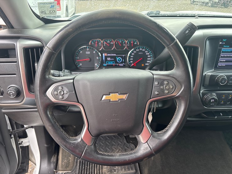 2017-chevrolet-1500-image-9