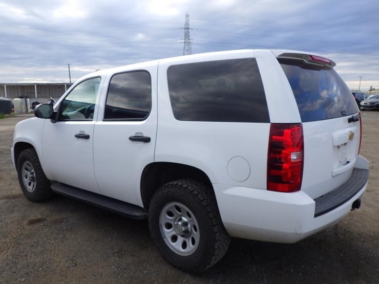 2014-chevrolet-tahoe-image-4