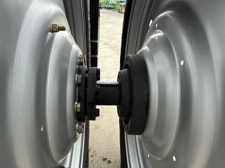 case-ih-magnum-245-image-56