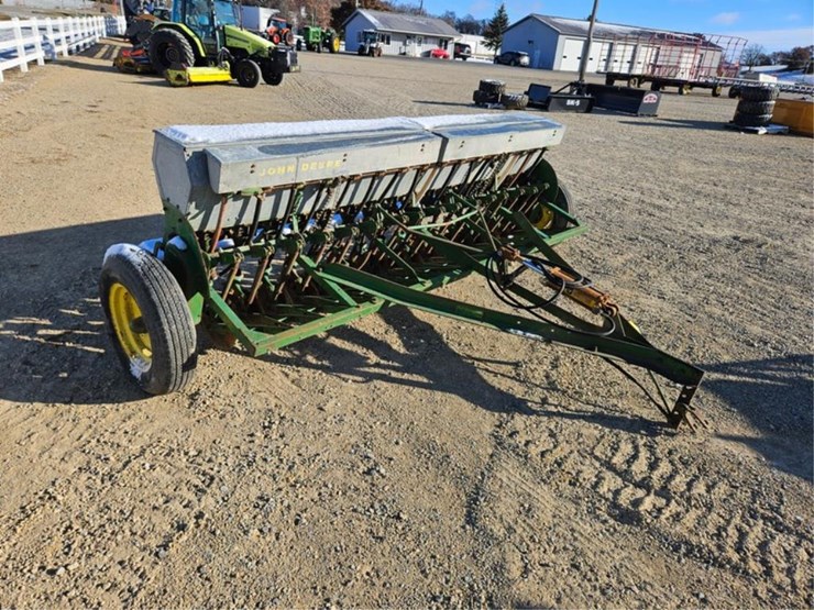 john-deere-10-image-7