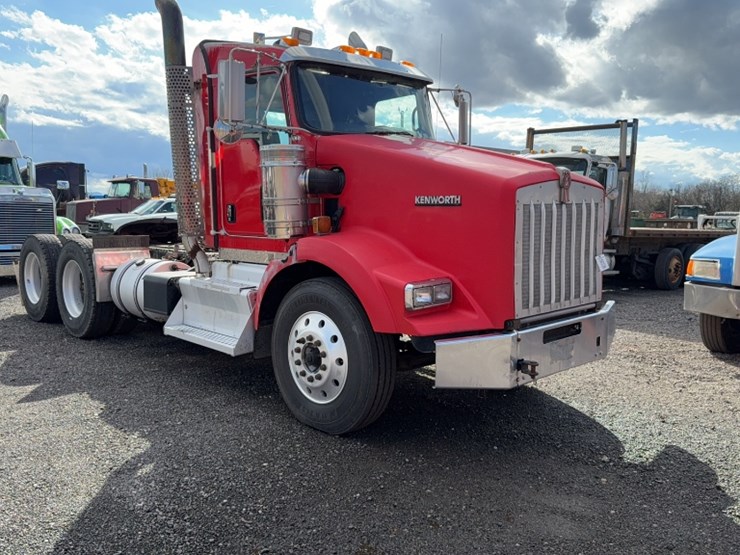 2014-kenworth-t800-image-3