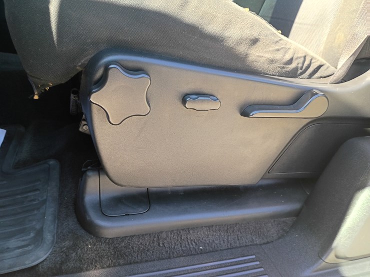 chevrolet-silverado-1500-image-28