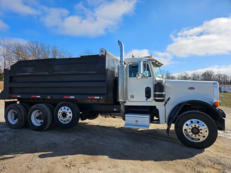 peterbilt-379-image-22