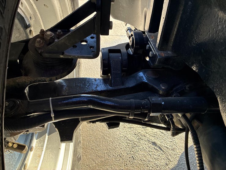 case-ih-magnum-305-image-46