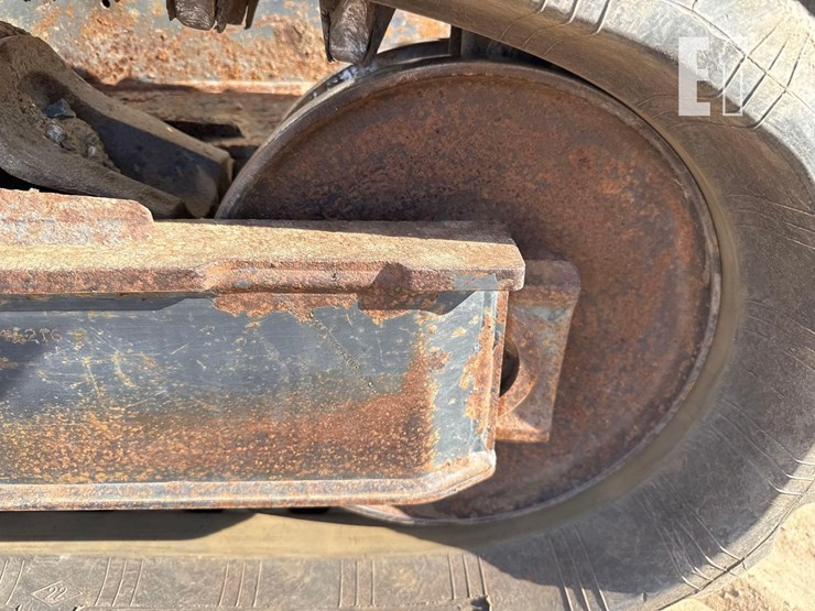 2016-bobcat-t550-image-16