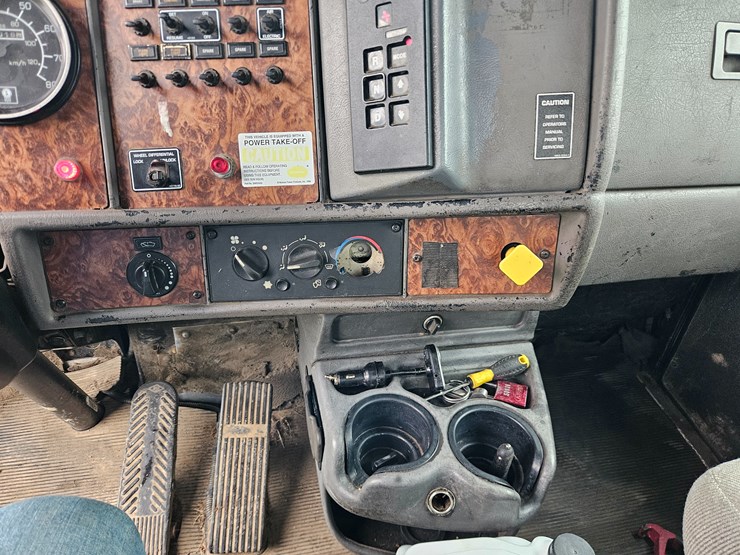 kenworth-t300-image-55