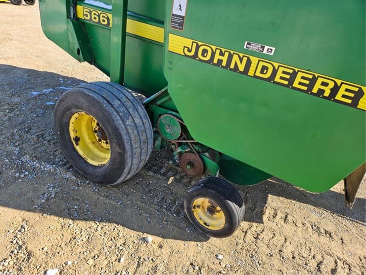 john-deere-566-image-25