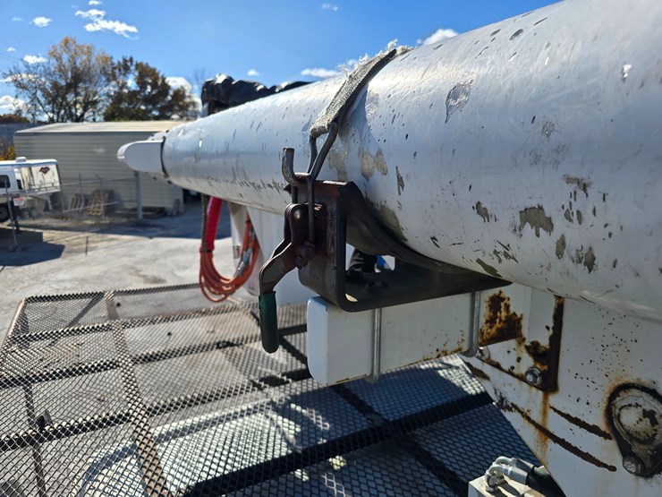 1999-international-4700-image-94