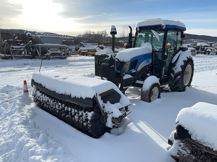 new-holland-t4030-image-3