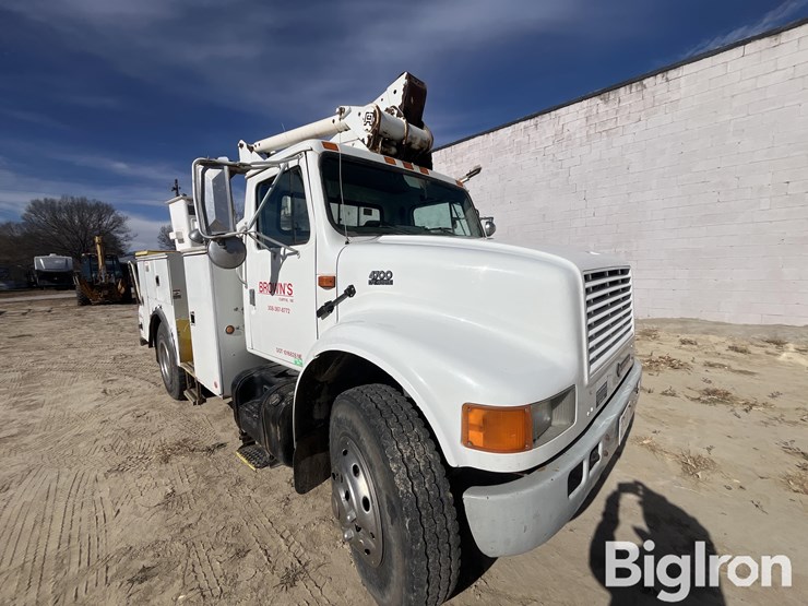 2001-international-4700-image-10