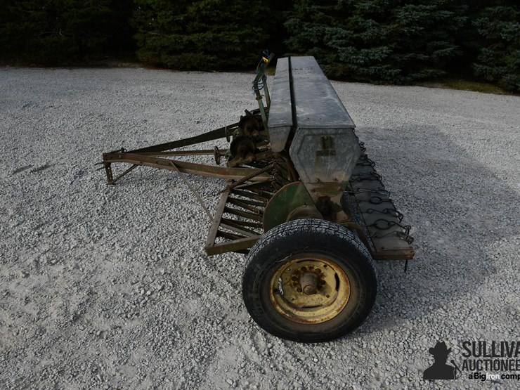 john-deere-b-image-8