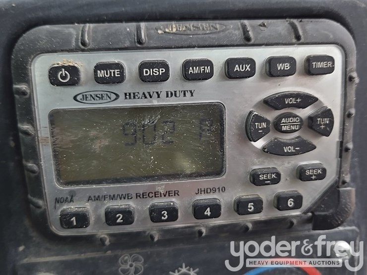 takeuchi-tl8r2-image-92